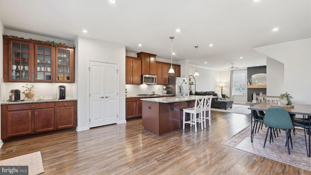 2190 HEMLOCK BAY ROAD