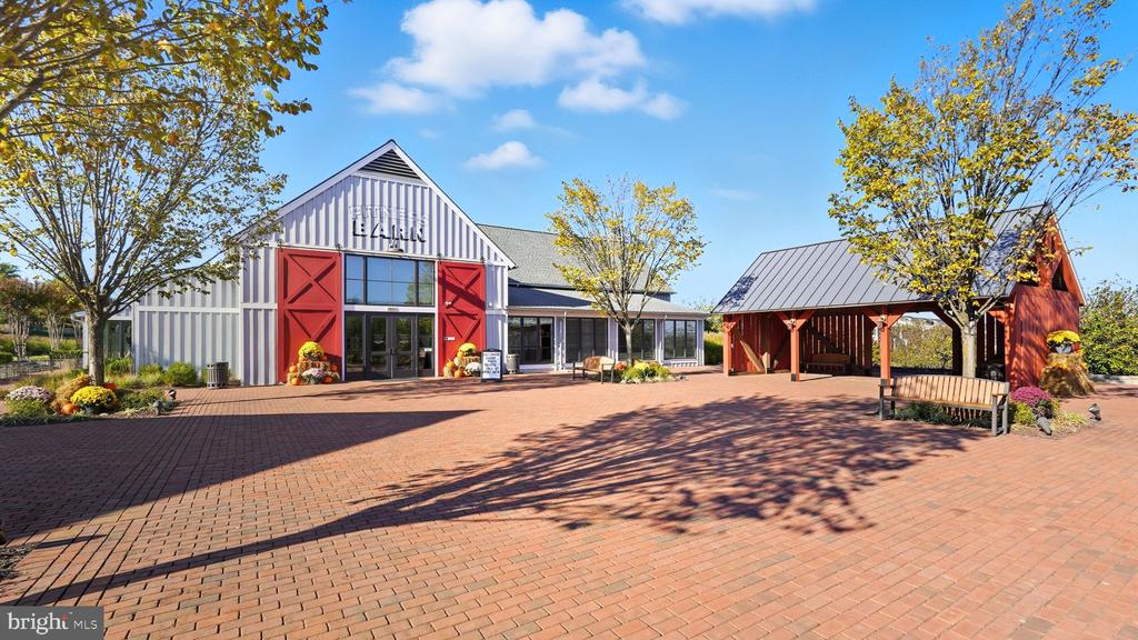 2190 HEMLOCK BAY ROAD