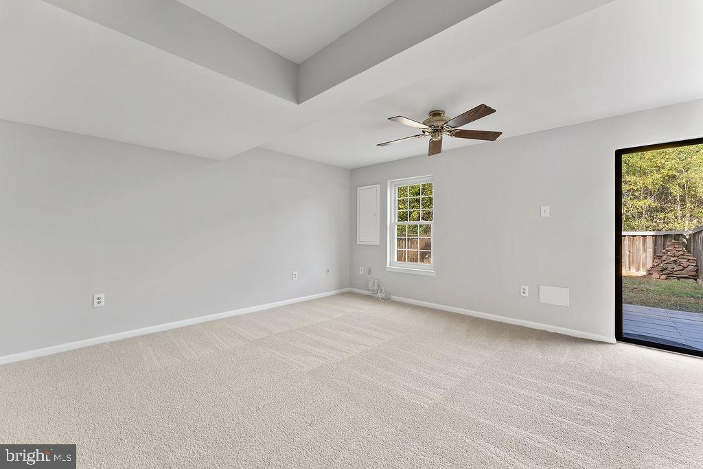 6688 COMANCHE COURT
