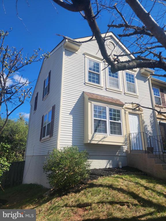 6688 COMANCHE COURT