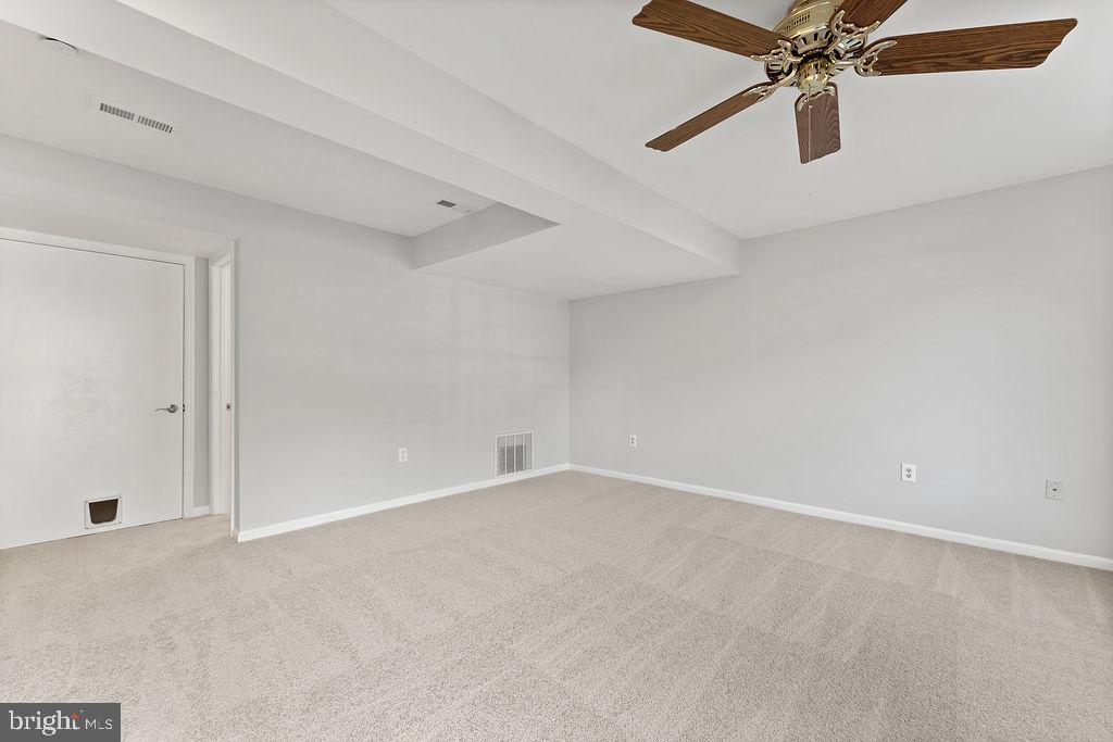 6688 COMANCHE COURT