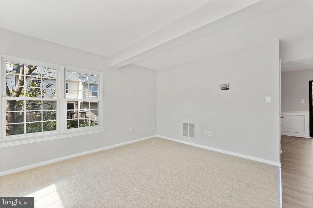 6688 COMANCHE COURT