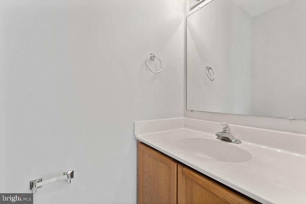 6688 COMANCHE COURT