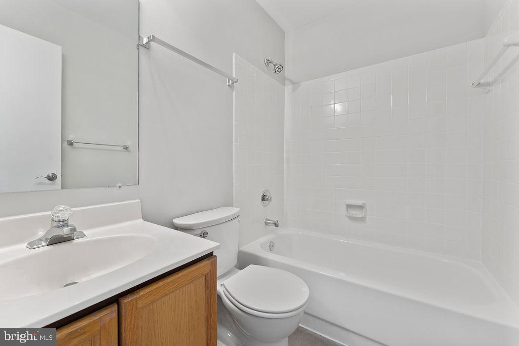 6688 COMANCHE COURT