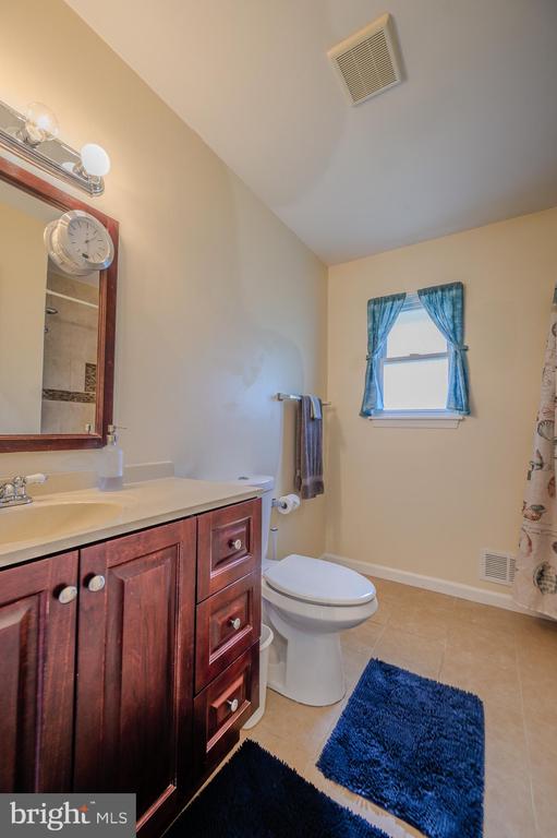 2893 CHALET COURT