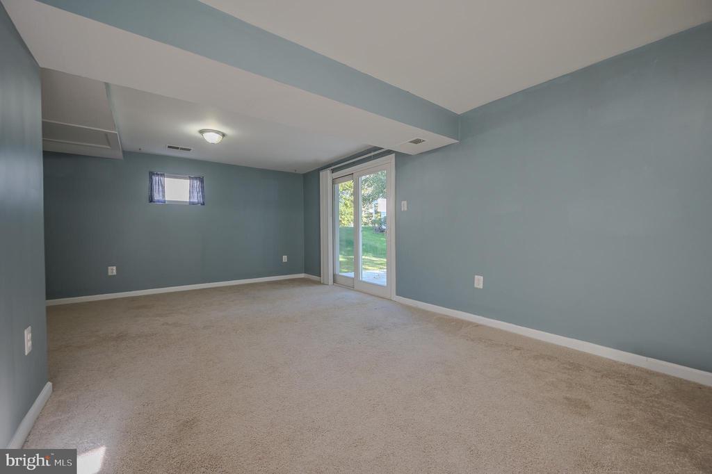 2893 CHALET COURT