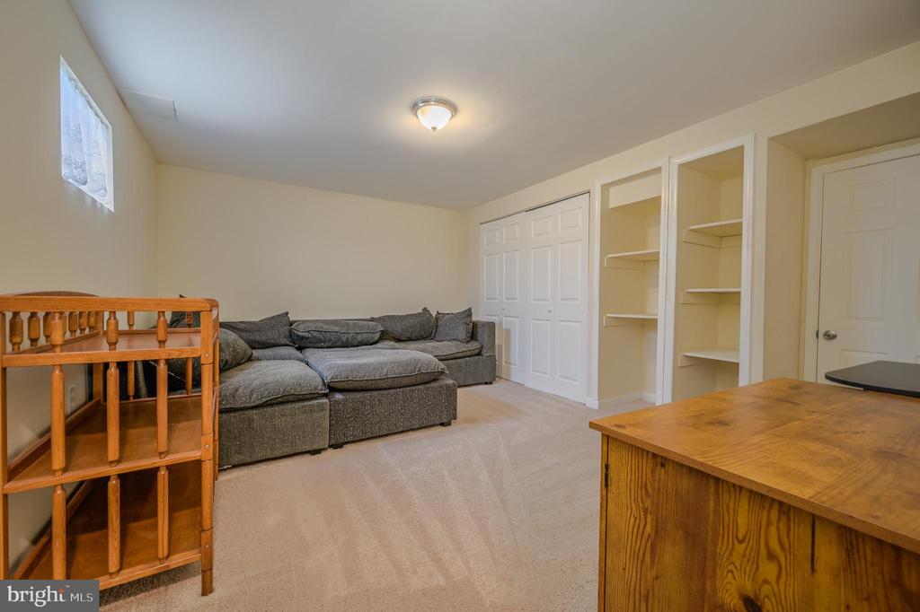 2893 CHALET COURT
