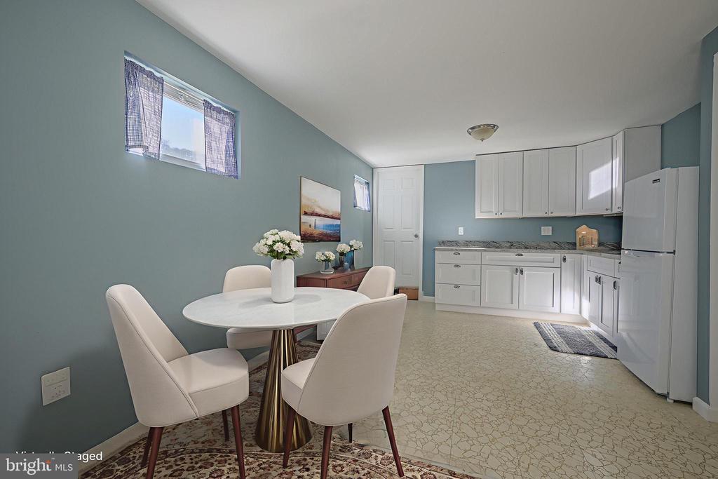 2893 CHALET COURT