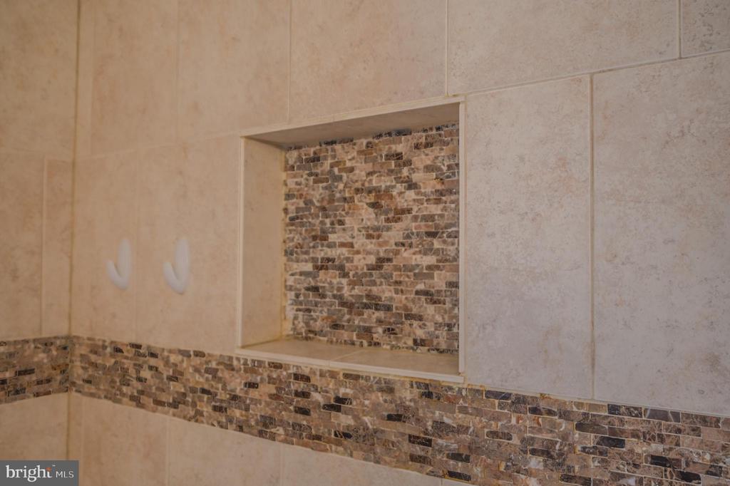 2893 CHALET COURT