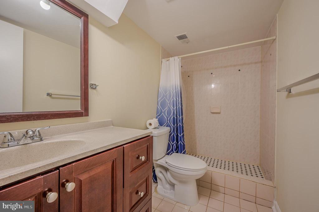 2893 CHALET COURT
