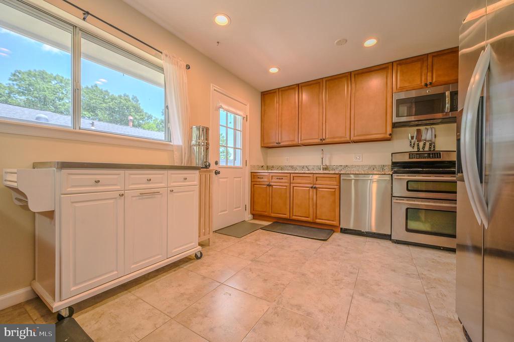 2893 CHALET COURT