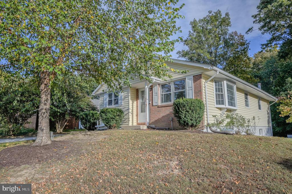 2893 CHALET COURT