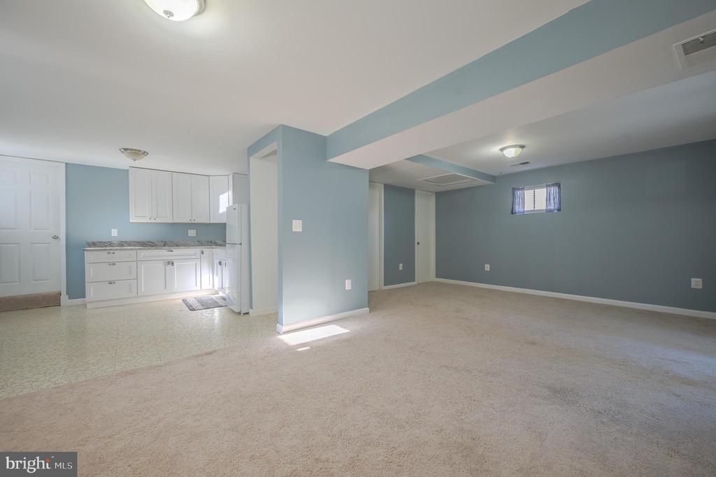 2893 CHALET COURT