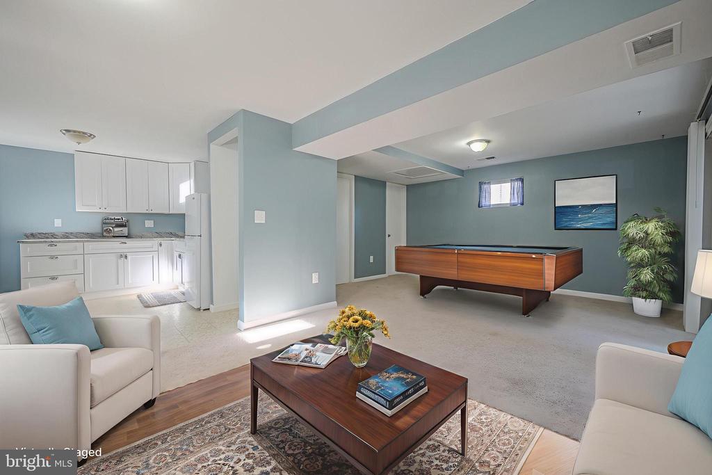 2893 CHALET COURT