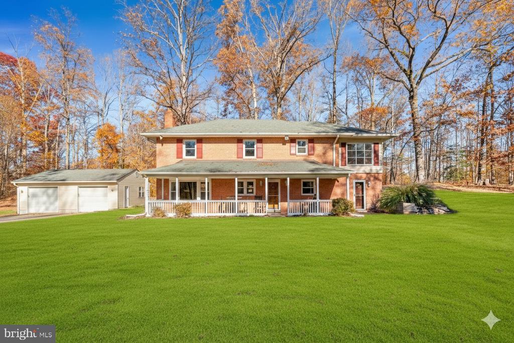 11106 LAKE JACKSON DRIVE