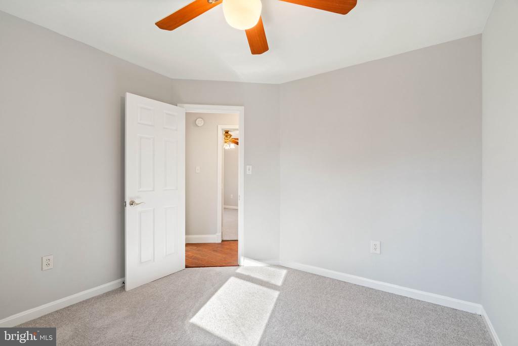 11106 LAKE JACKSON DRIVE
