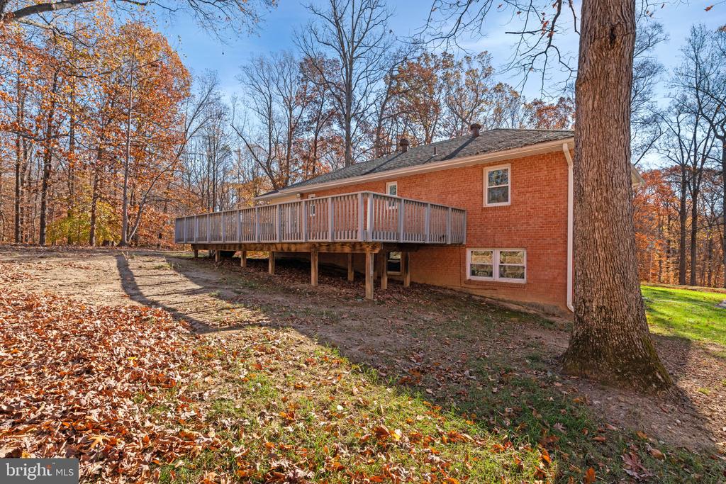 11106 LAKE JACKSON DRIVE