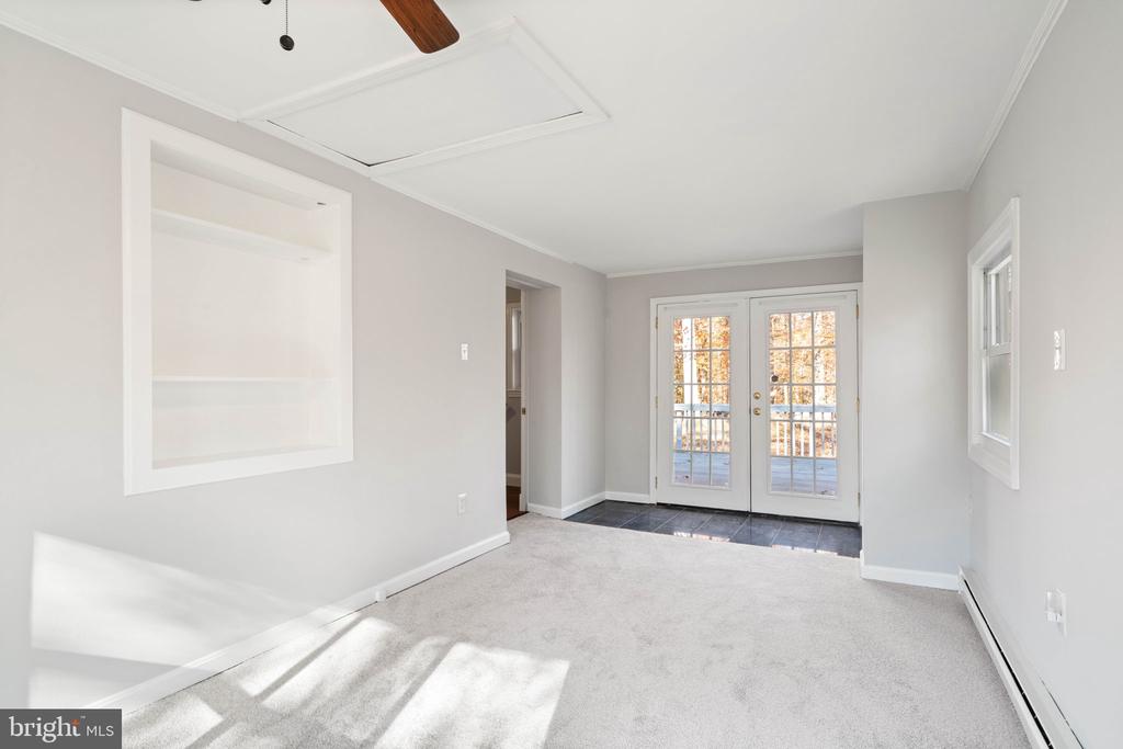 11106 LAKE JACKSON DRIVE