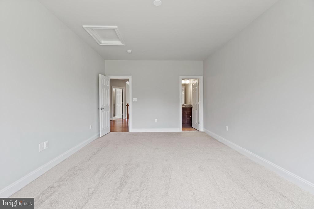 13725 ORLANDO ROAD