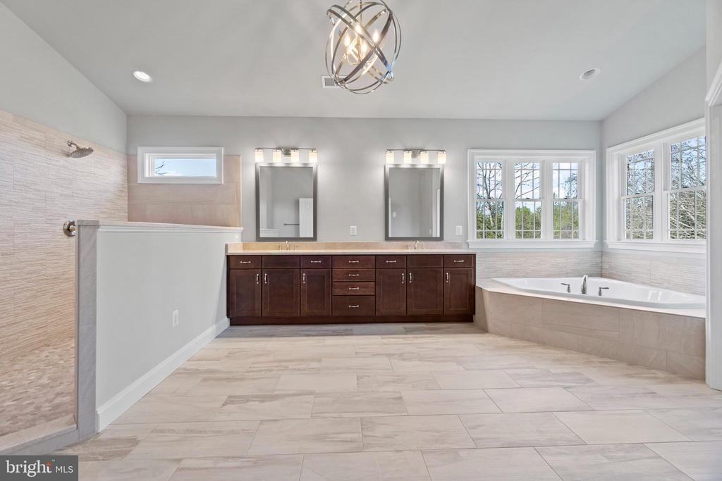 13725 ORLANDO ROAD