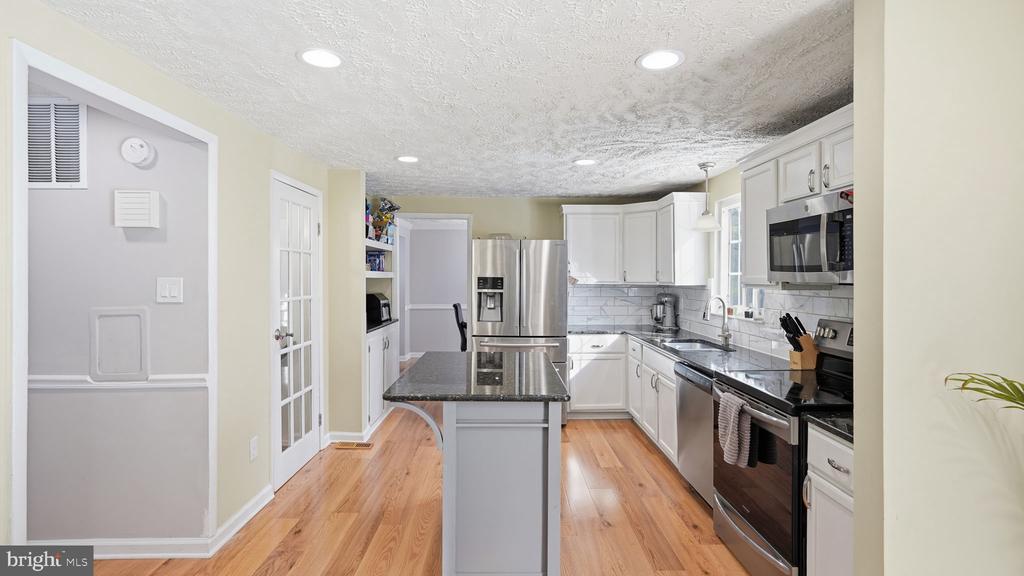 16041 MACEDONIA DRIVE