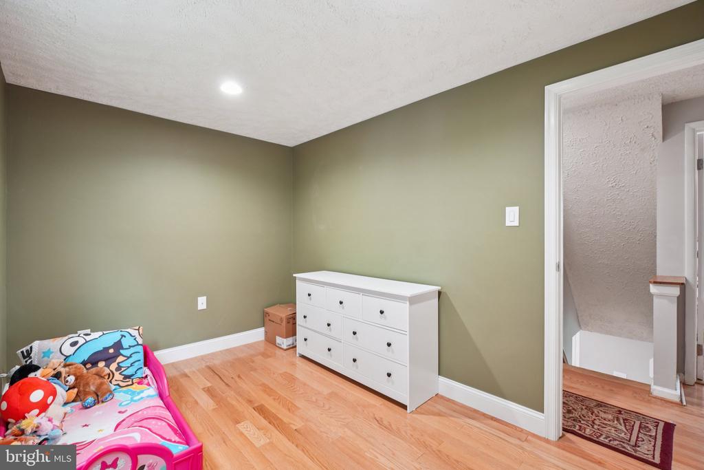 16041 MACEDONIA DRIVE