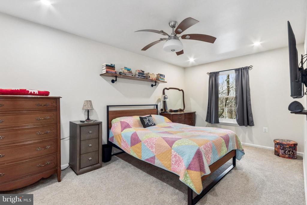 7876 WAVERLEY MILL COURT