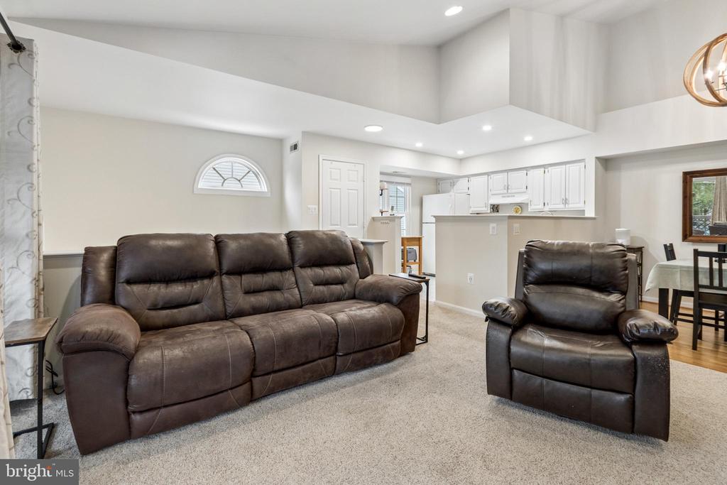 7876 WAVERLEY MILL COURT