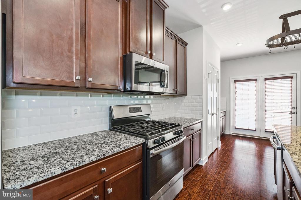 2144 HEMLOCK BAY ROAD