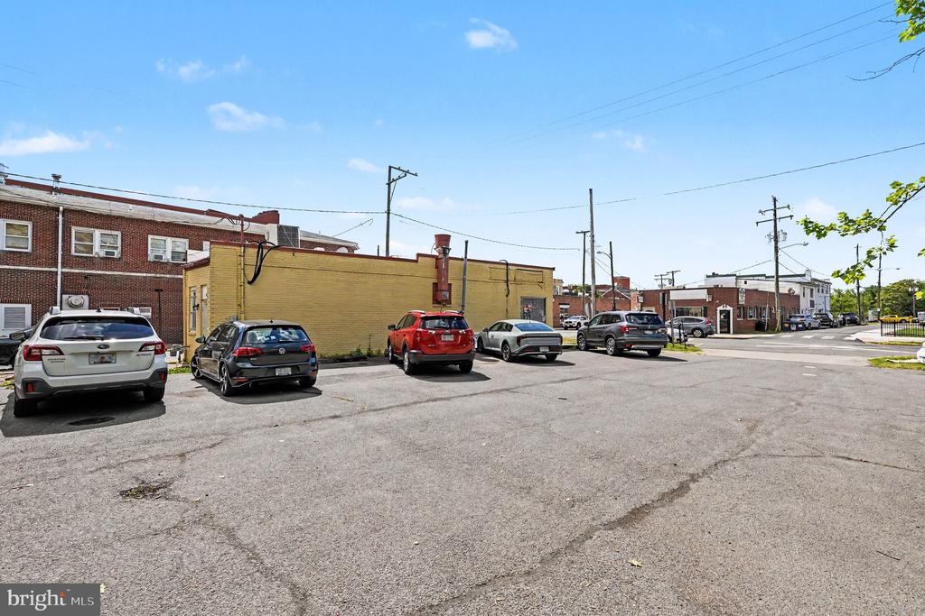 401 POTOMAC AVENUE