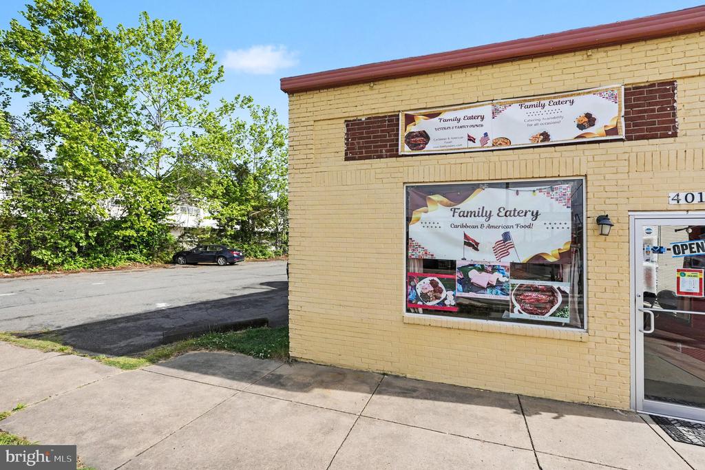 401 POTOMAC AVENUE