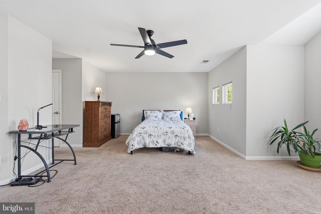 14840 LINKS POND CIRCLE