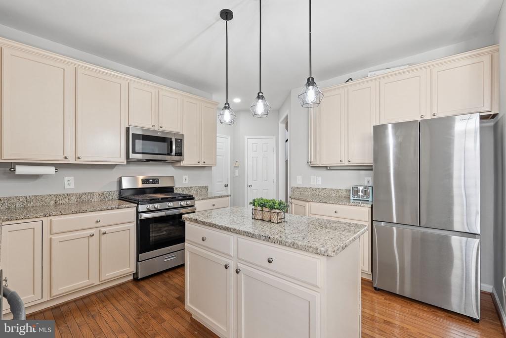 14840 LINKS POND CIRCLE