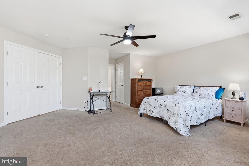 14840 LINKS POND CIRCLE