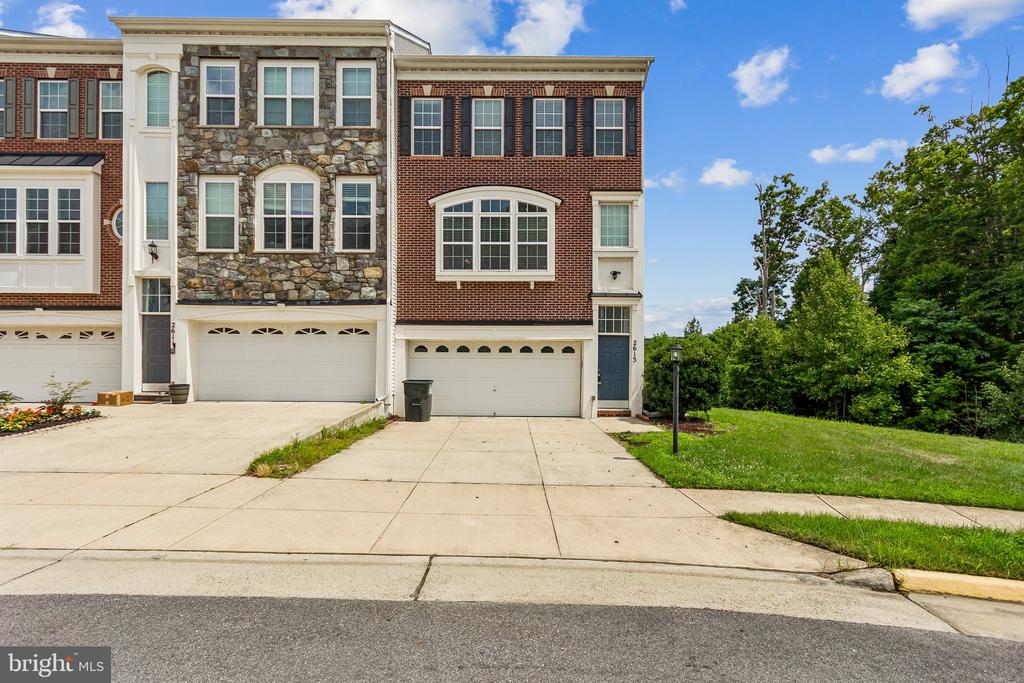 2613 GLENRIVER WAY