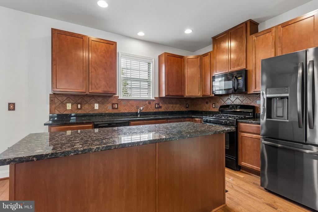 2613 GLENRIVER WAY