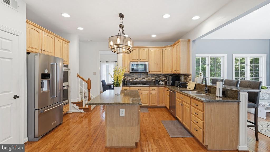 13175 AMBLEWOOD DRIVE