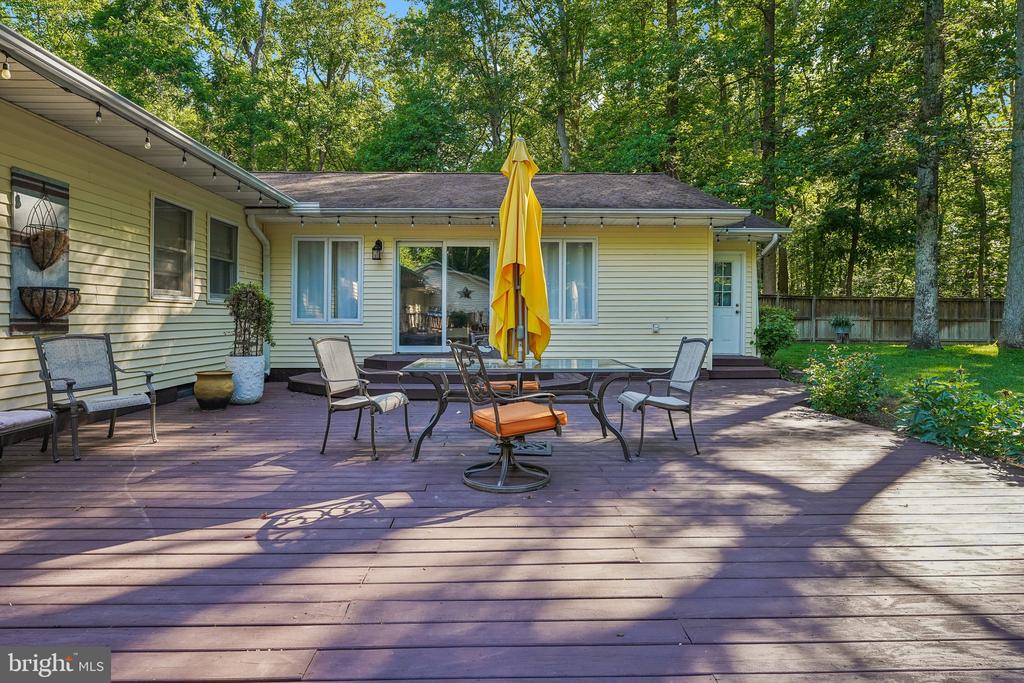 18303 POSSUM POINT ROAD