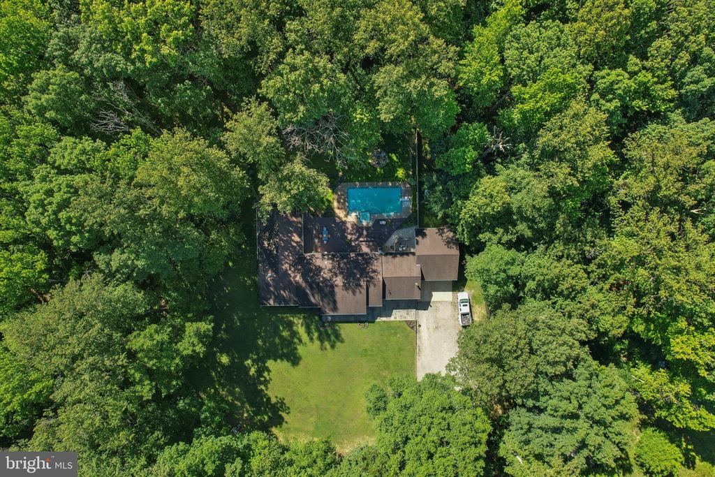 18303 POSSUM POINT ROAD