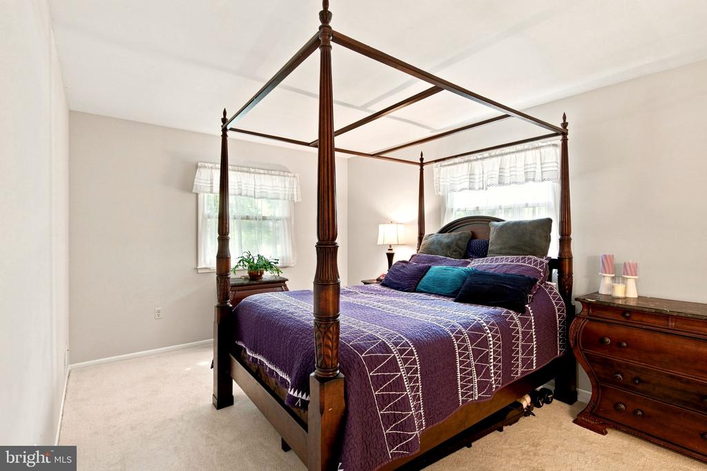 5256 MEDWICK COURT