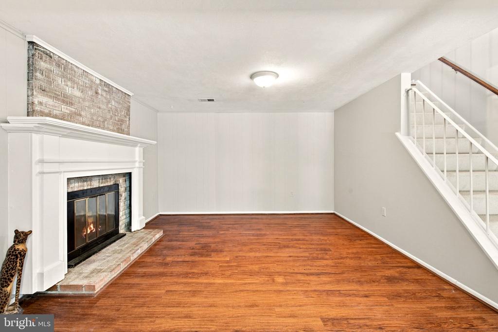 5256 MEDWICK COURT