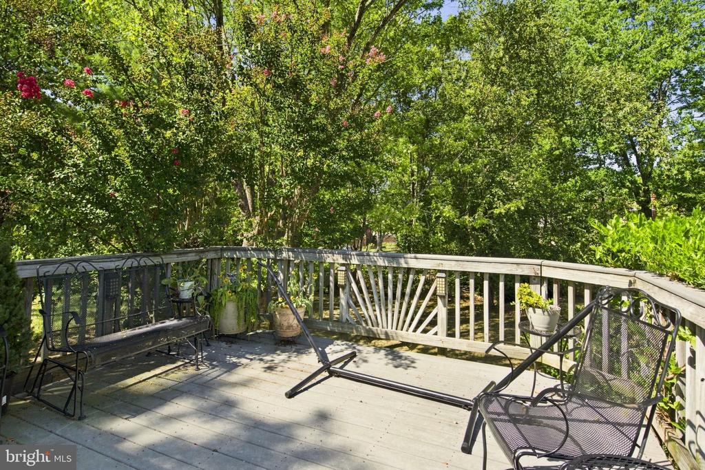 5256 MEDWICK COURT