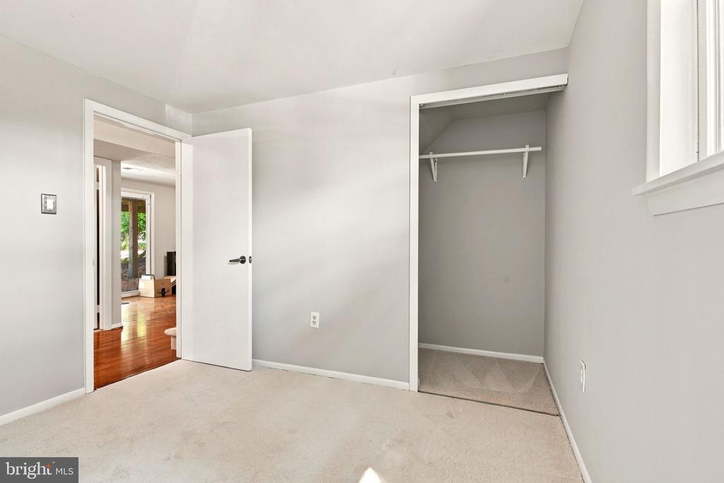 5256 MEDWICK COURT