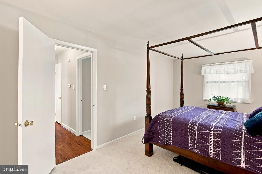 5256 MEDWICK COURT