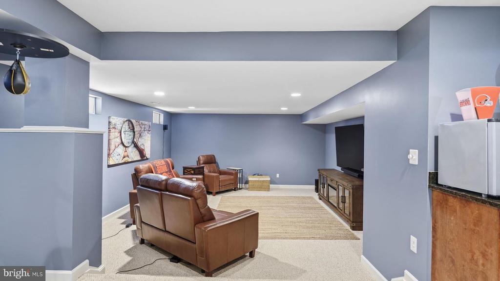 13175 AMBLEWOOD DRIVE