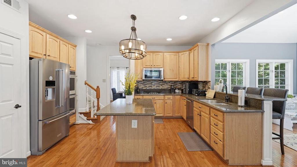 13175 AMBLEWOOD DRIVE