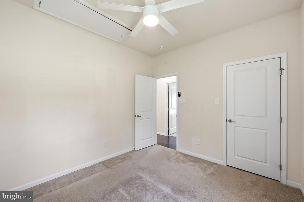 5113 KENMARE LOOP