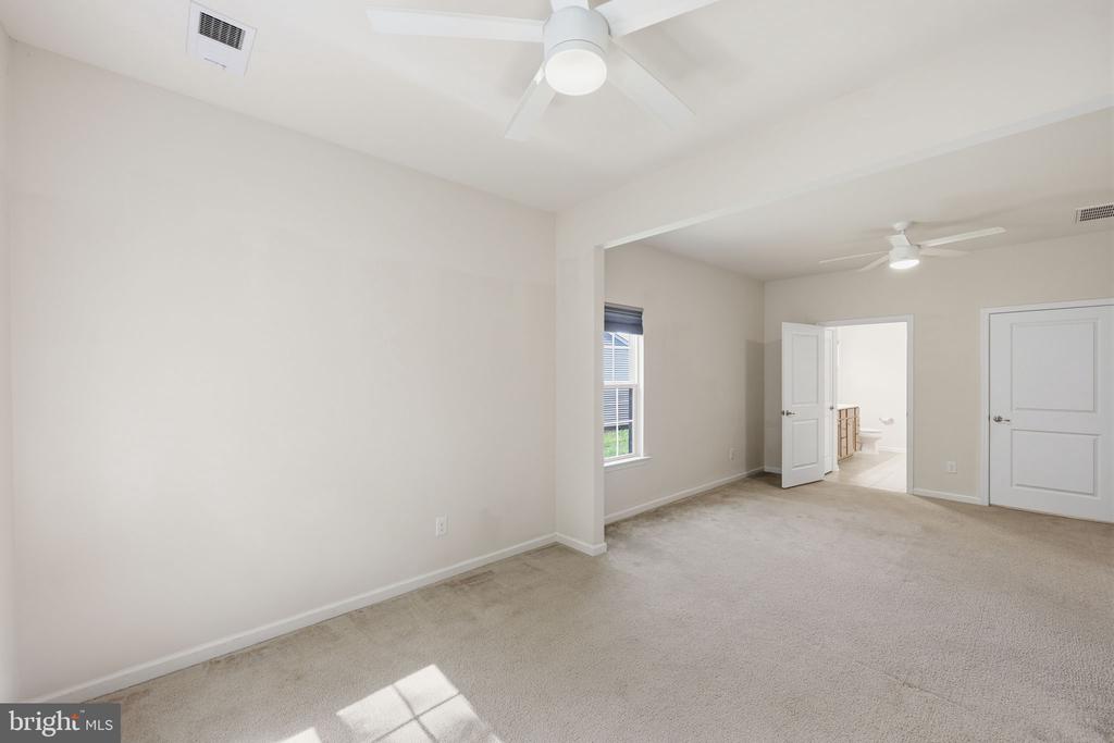 5113 KENMARE LOOP