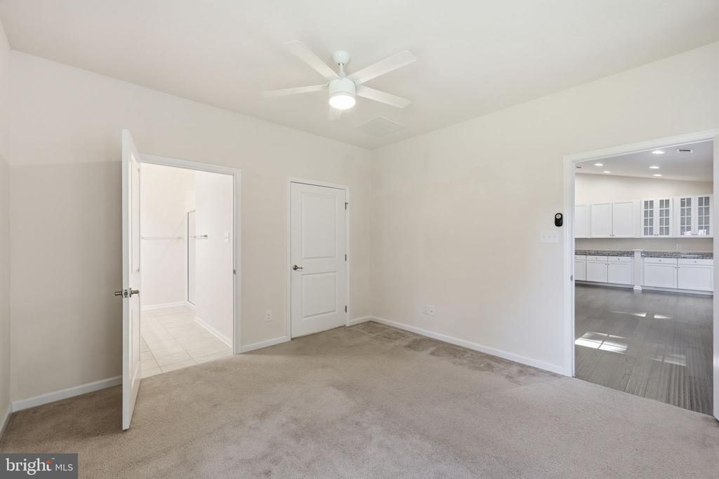 5113 KENMARE LOOP