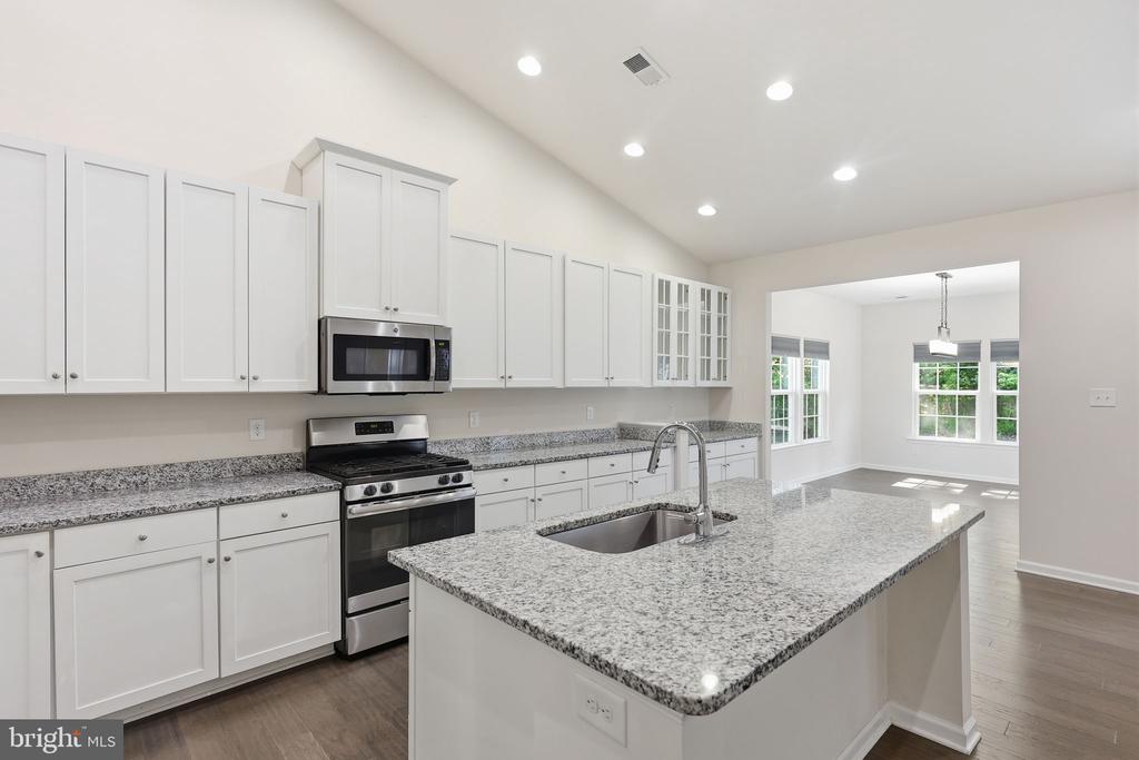 5113 KENMARE LOOP